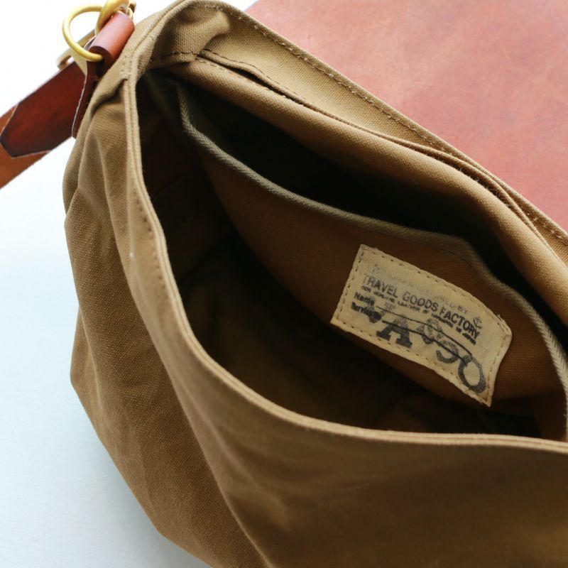 vasco ヴァスコ OILCANVAS×LEATHER MAIL BAG -SMALL キャンバス×レザー メールバッグ