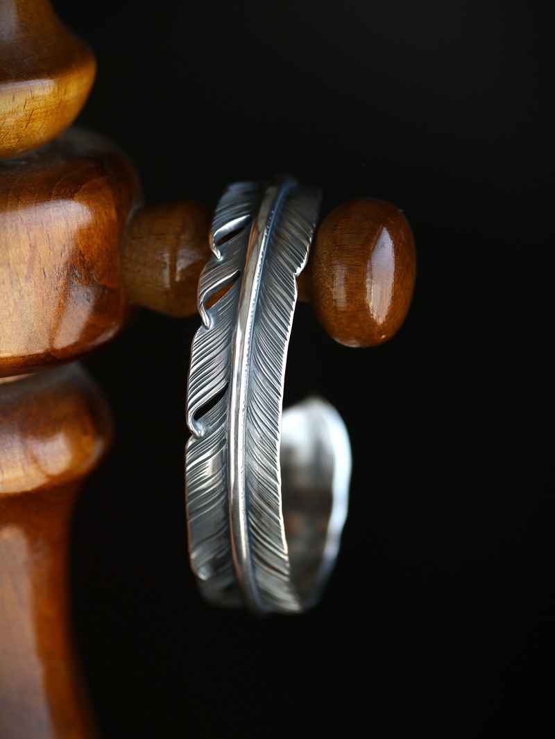 hemlock ヘムロック Feather Bangle -silver フェザーバングル シルバー